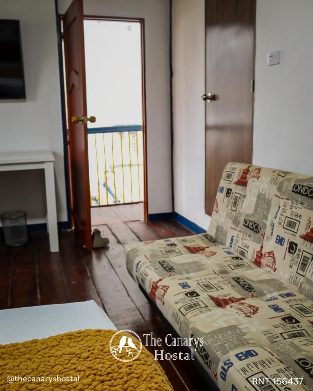 The Canarys Hostal Santa Rosa de Cabal Exterior photo