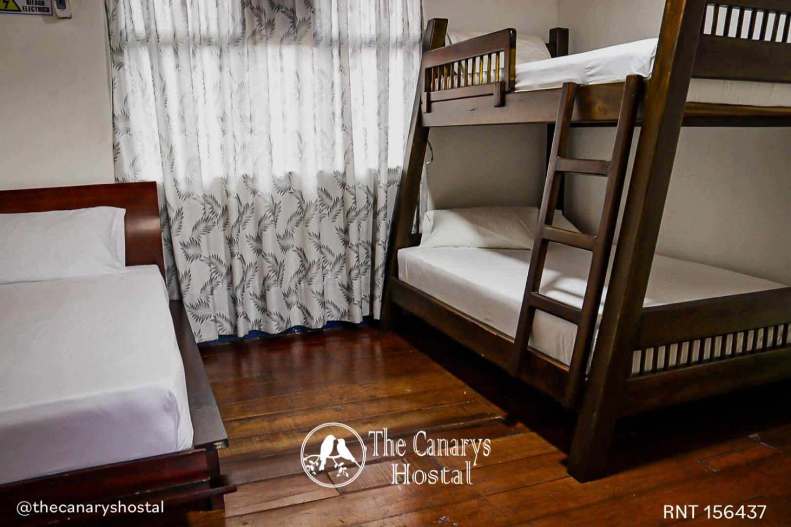 The Canarys Hostal Santa Rosa de Cabal Exterior photo